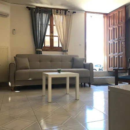 Apartment House In Nafplio